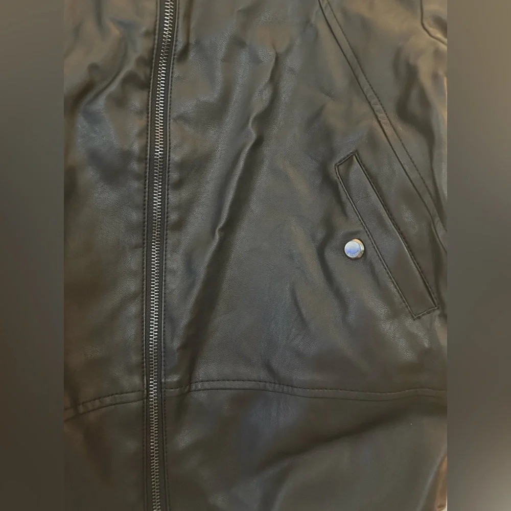 Guess Black Faux Leather Bomber Jacket - Picture 3 of 7